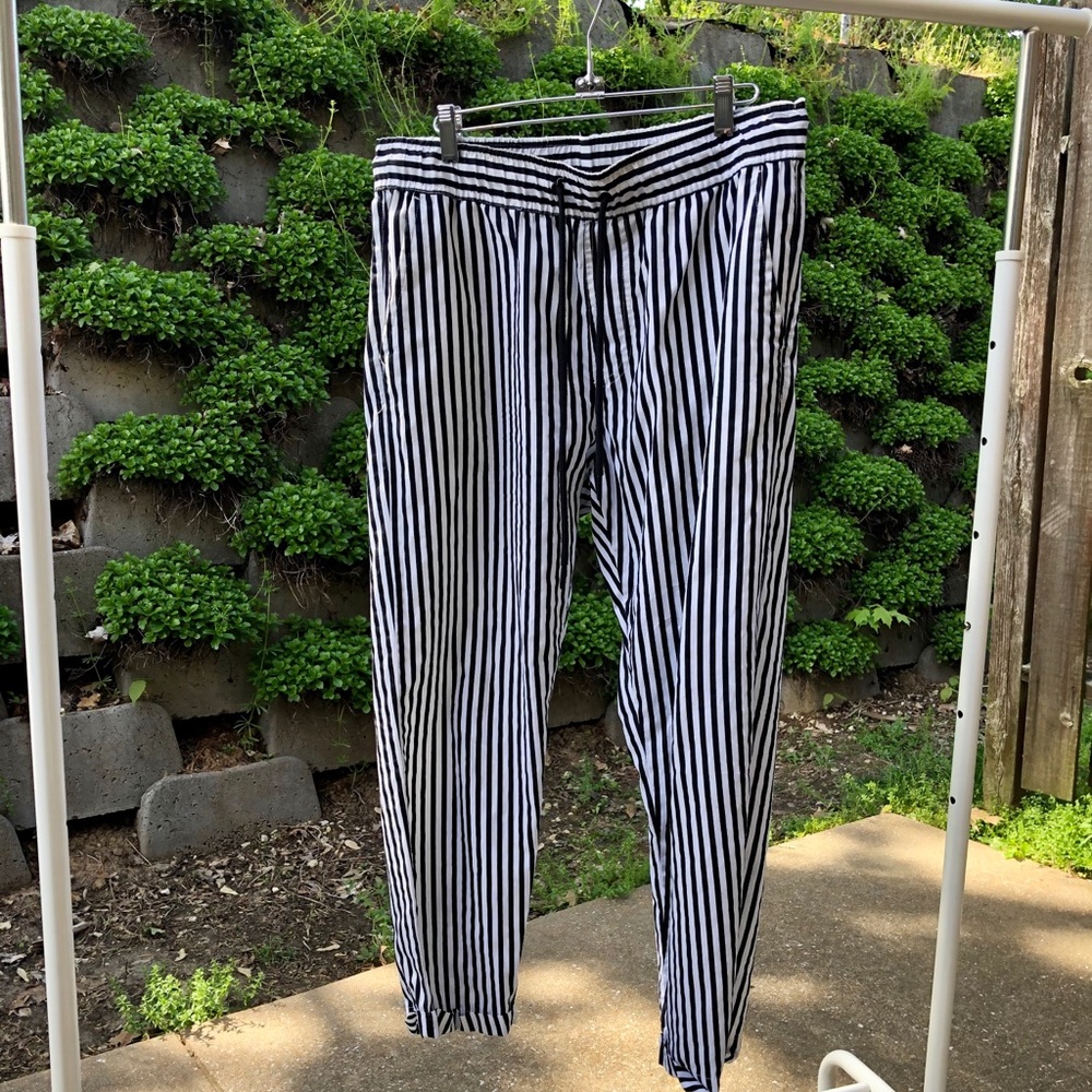 Men’s striped jogger
